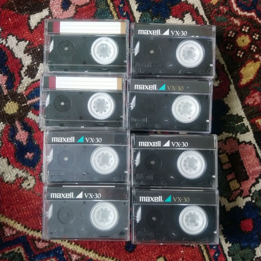 8st VHS-C -kassetter