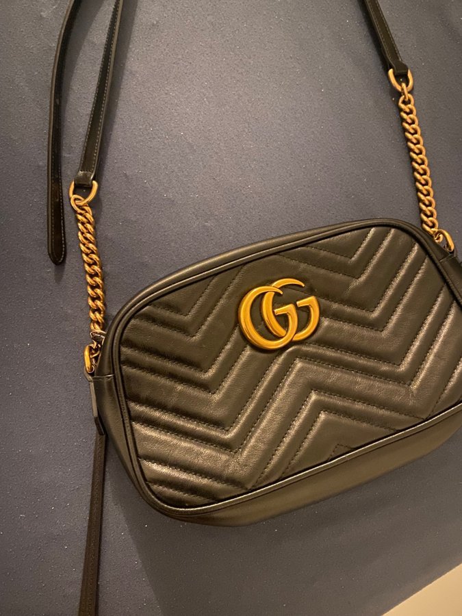 GG marmont small mattelasse shoulder bag