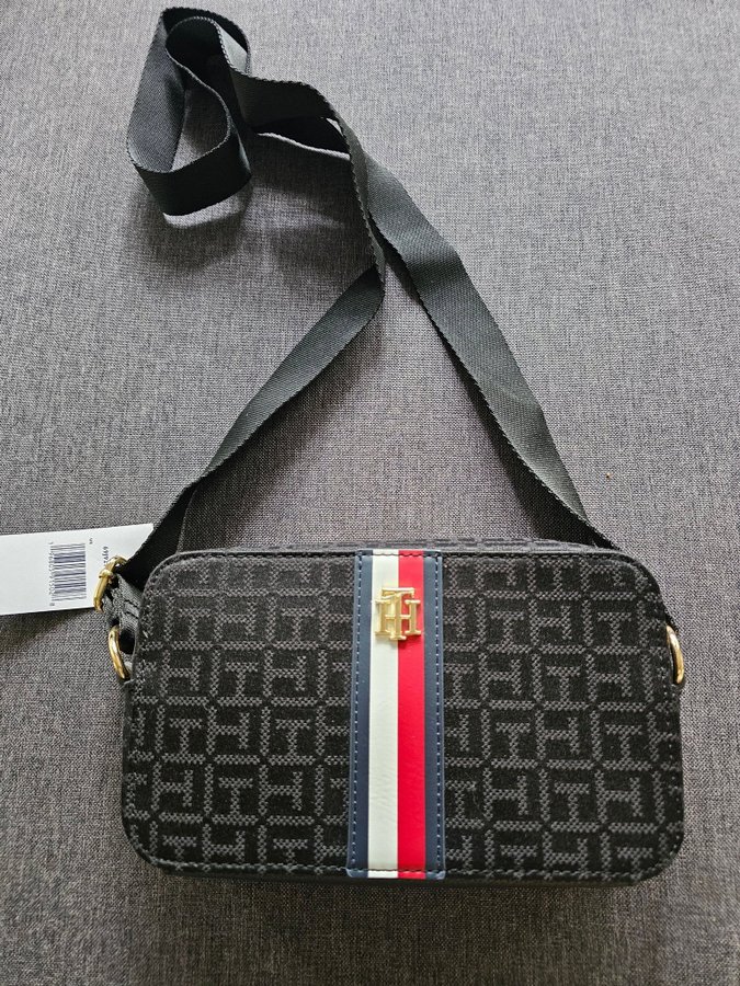 Brand new black with pattern eco-lether handbag Tommy Hilfiger 13 cm highx 22 wi