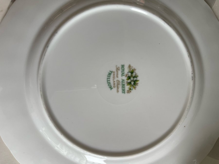 Kaffeservis Royal Albert Trillium