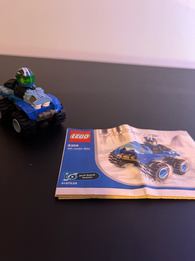 Lego Racers off-roader 8358 (2003)