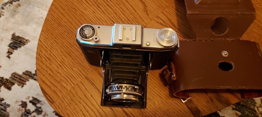 Zeiss Ikon kamera med läderfodral