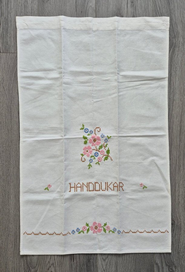 Broderad Paradhandduk i bomull med blommor / Lantligt - Retro vintage