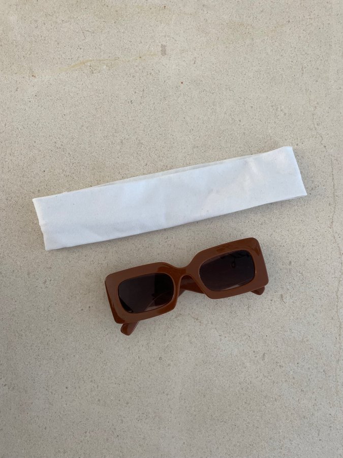 Vitt hårband Asos bruna solglasögon accessoarer paket