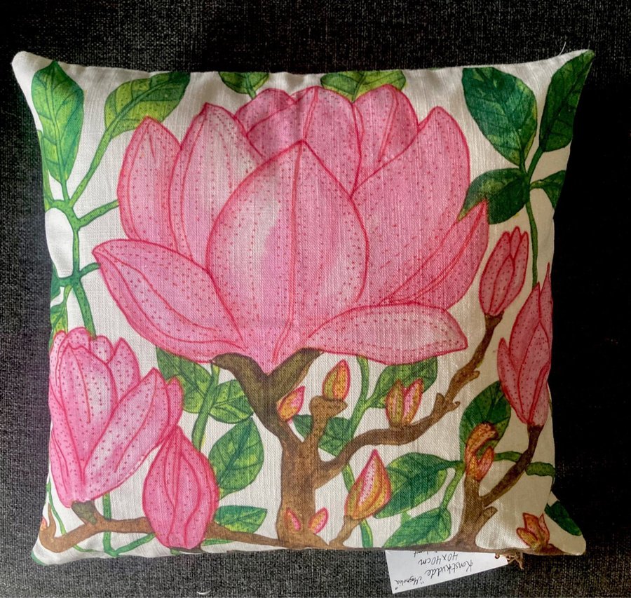 Kuddfodral ”Magnolia" -Design av Katarina Segerpalm