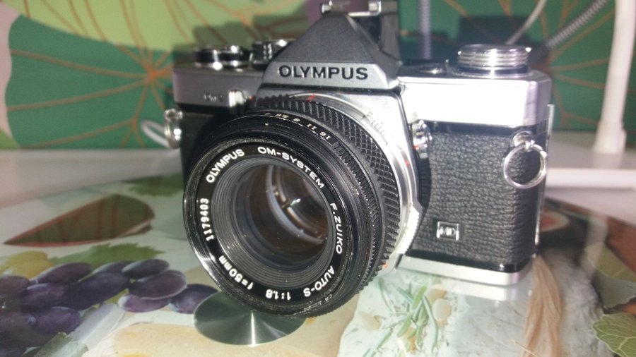 Olympus OM - 2 film SLR-kamera