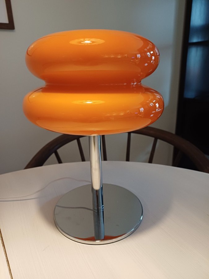 Fin orange macaron bordslampa