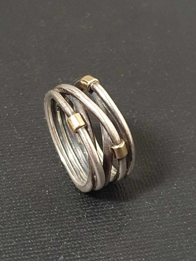 STERLING SILVER RING