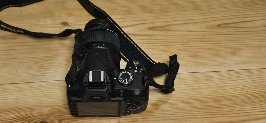 Nikon D3200 med objektiv