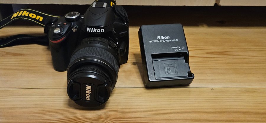 Nikon D3200 med objektiv