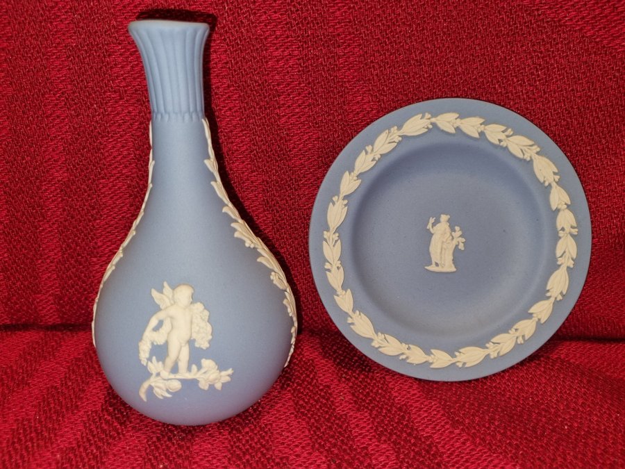 VAS + FAT av Jasperware Wedgwood England - Mycket fint skick