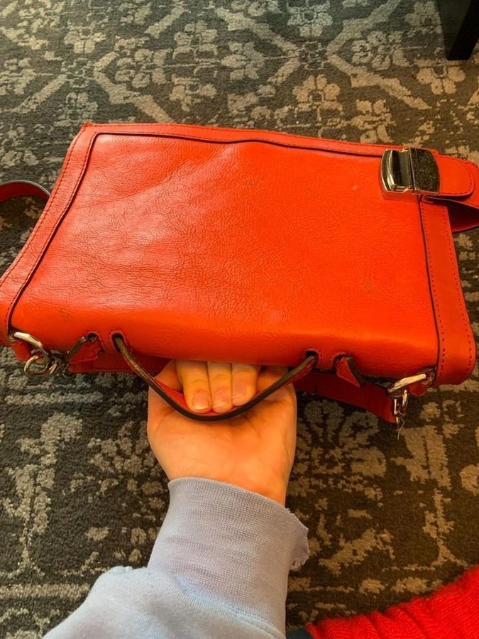 Shanghai - Handgjord läderväska // Handmade Leather Purse