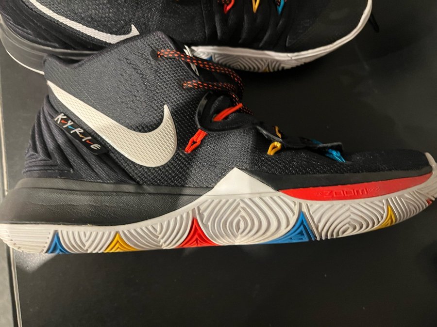 Limited Edition Kyrie 5 Friends