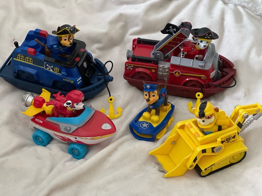 Paw patrol leksaker leksakshundar och fordon båtar och bilar