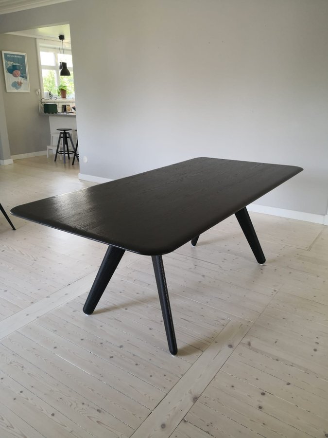 Matbord - Tom Dixon Slab