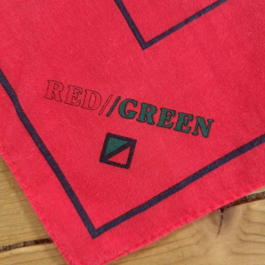 Röd scarve scarf sjal halsduk RedGreen Danmark