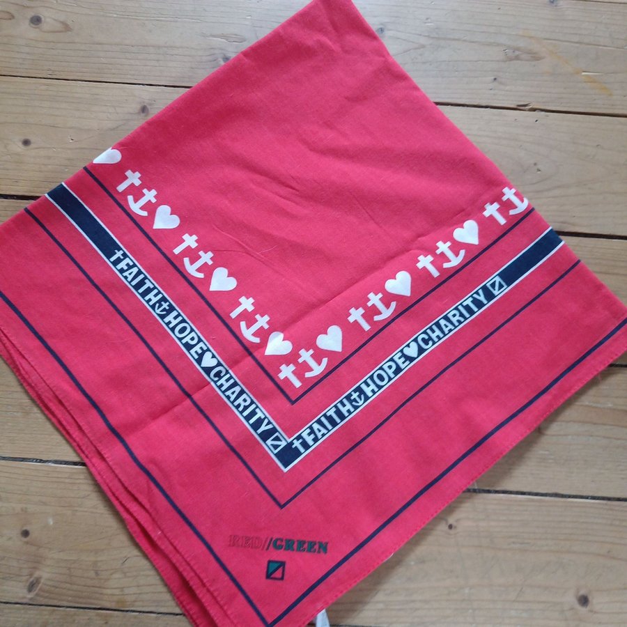 Röd scarve scarf sjal halsduk RedGreen Danmark