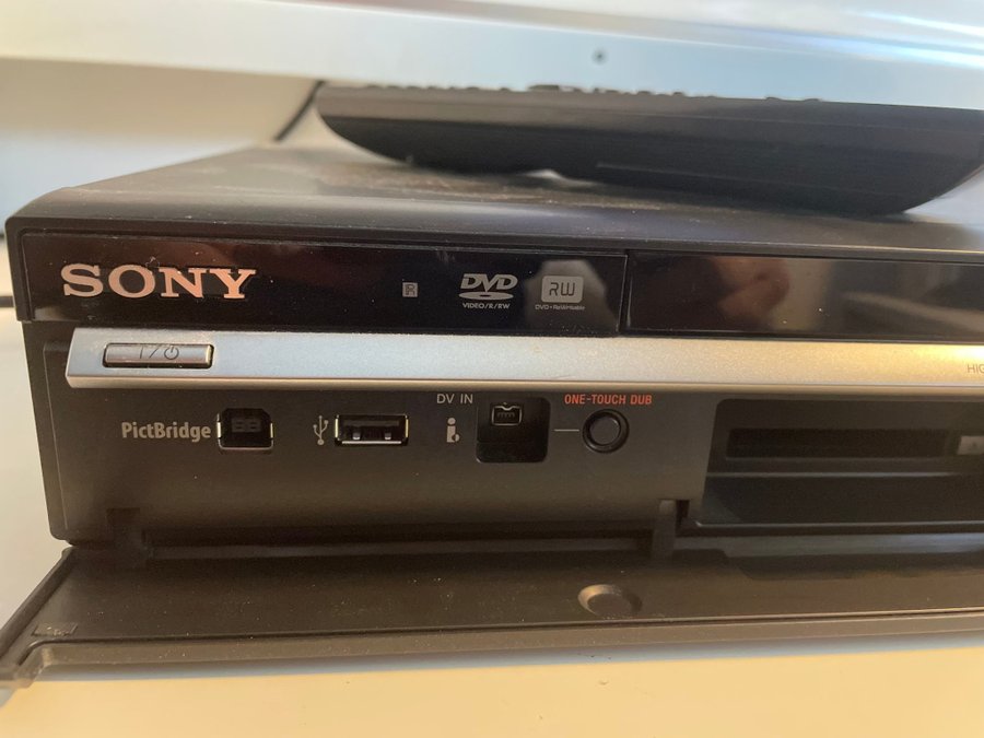 SONY HDD RDR-HX870 / DVD Recorder / 160 GB HDMI med fjärrkontroll