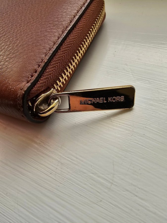 Michael Kors plånbok brun