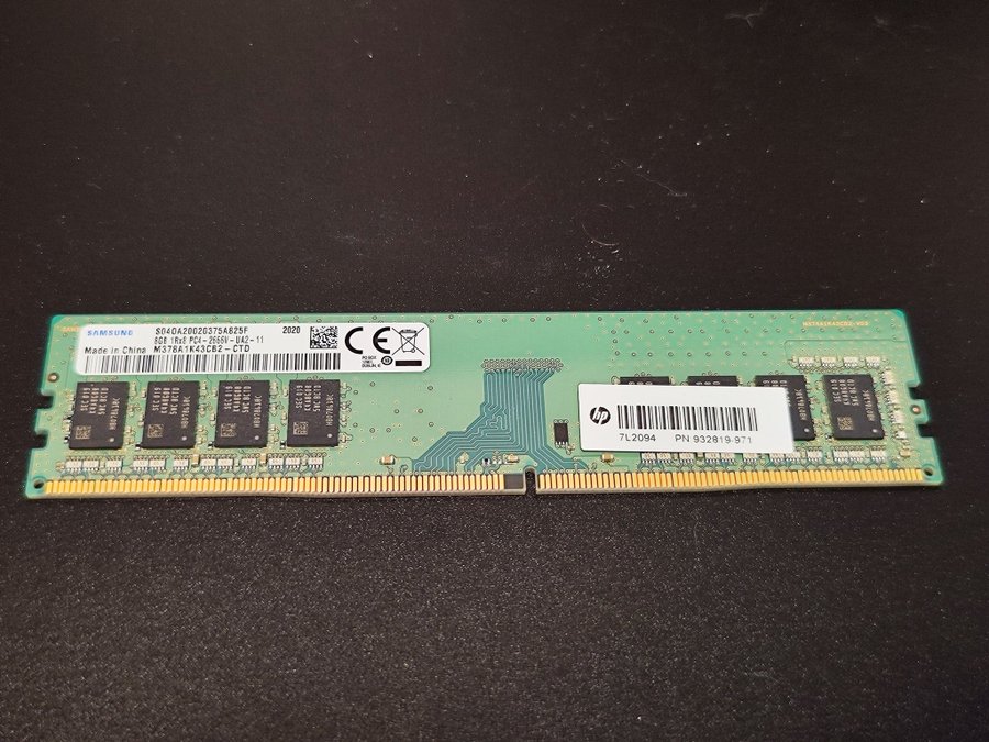 Samsung M378A1K43CB2-CTD RAM-minnen 8 GB DDR4 2666 MHz 288-pin DIMM