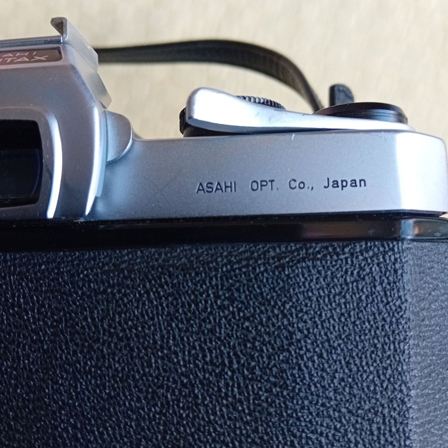 Asahi Pentax Spotmatic SP kamera med objektiv kort annons