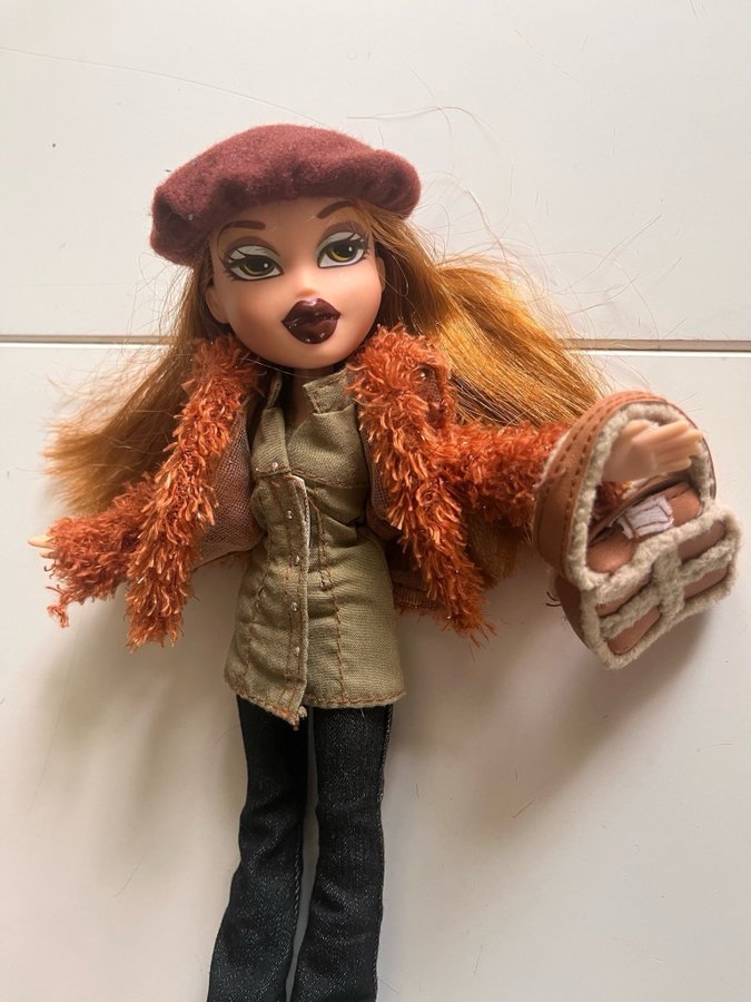 Vintage MGA original Bratz Doll Meygan 2001