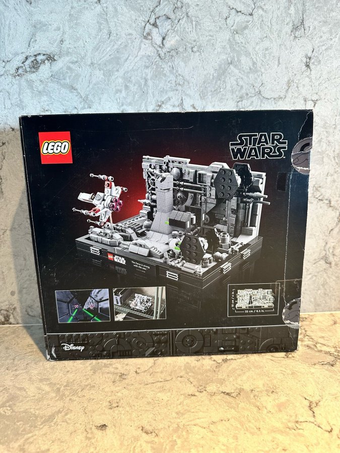 LEGO Star Wars Death Star Trench Run 75329