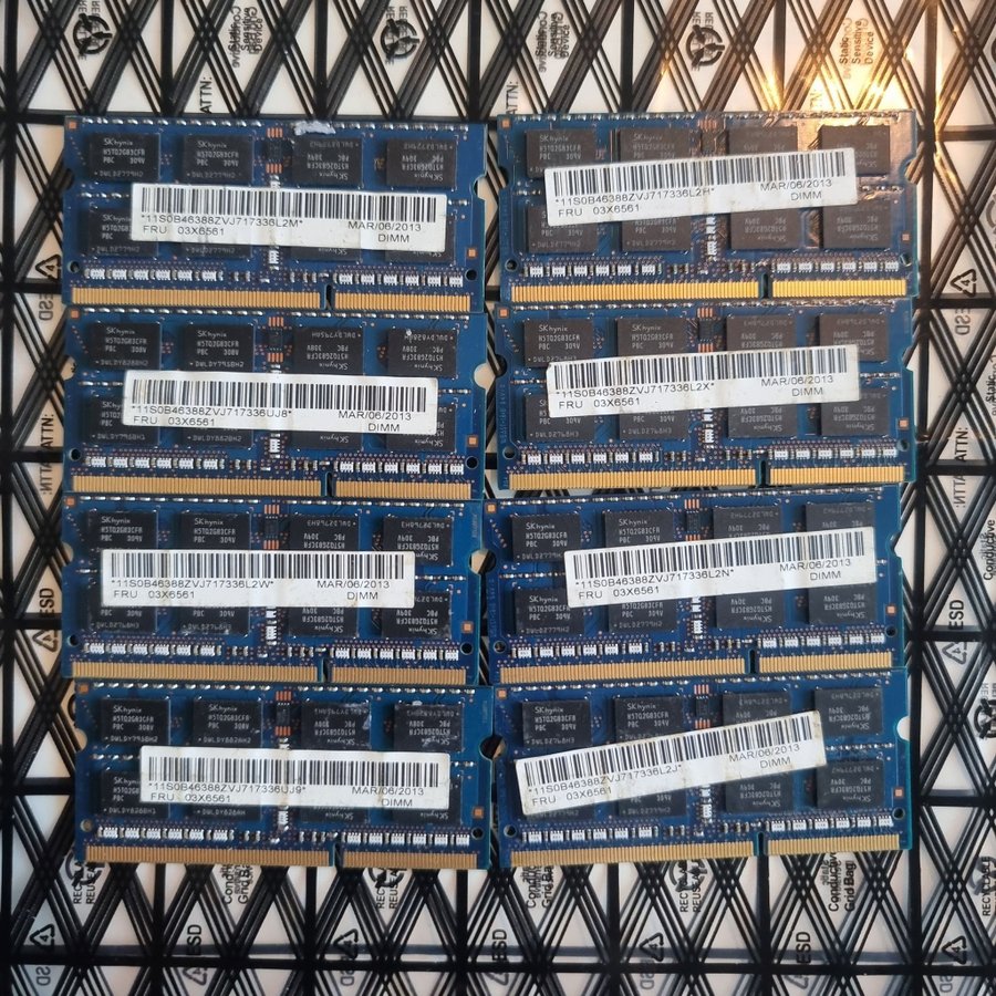 8 st Hynix 4GB 2Rx8 PC3-12800S-11-11-F3 — HMT351S6CFR8C-PB