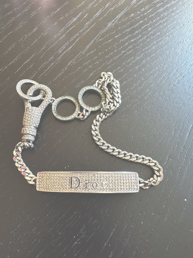 Christian Dior choker necklace