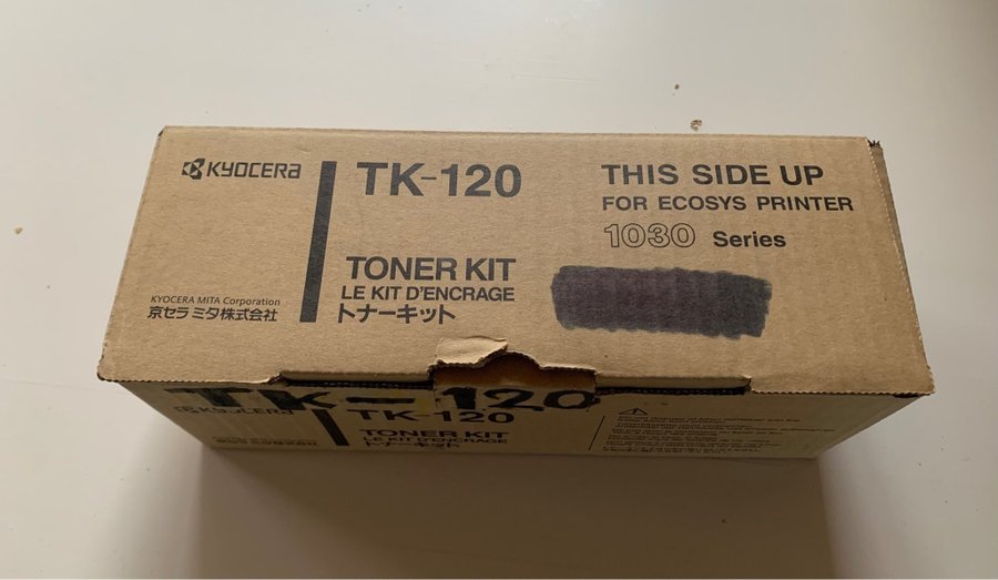 Kyocera TK-120 - Svart - lasertoner