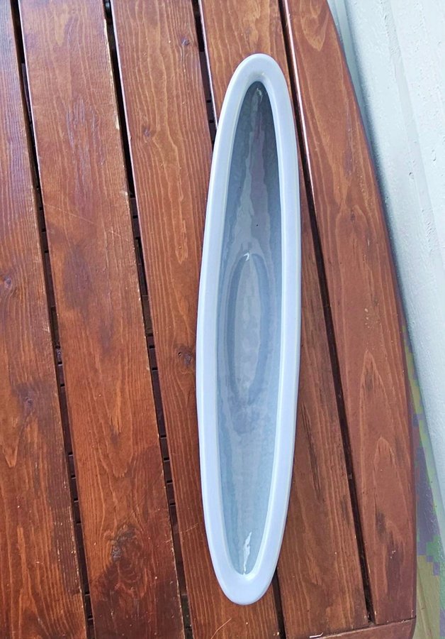Stor räkbåt i glaserad keramik 51 cm x 10 cm