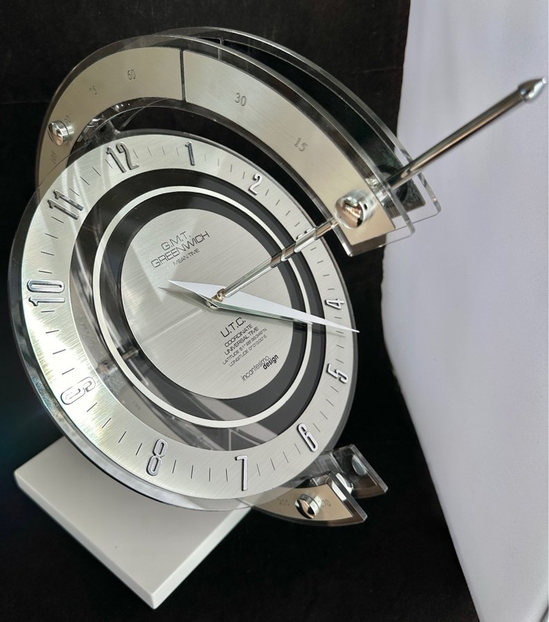 Greenwich Table Clock by Incantesimo Design Made in Italy