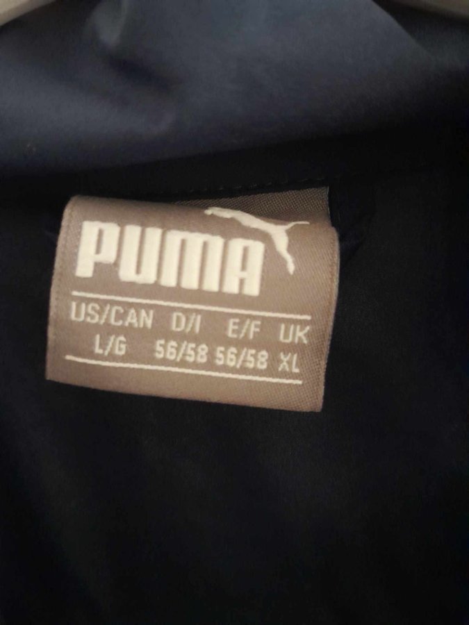 Puma blå jacka storlek XL