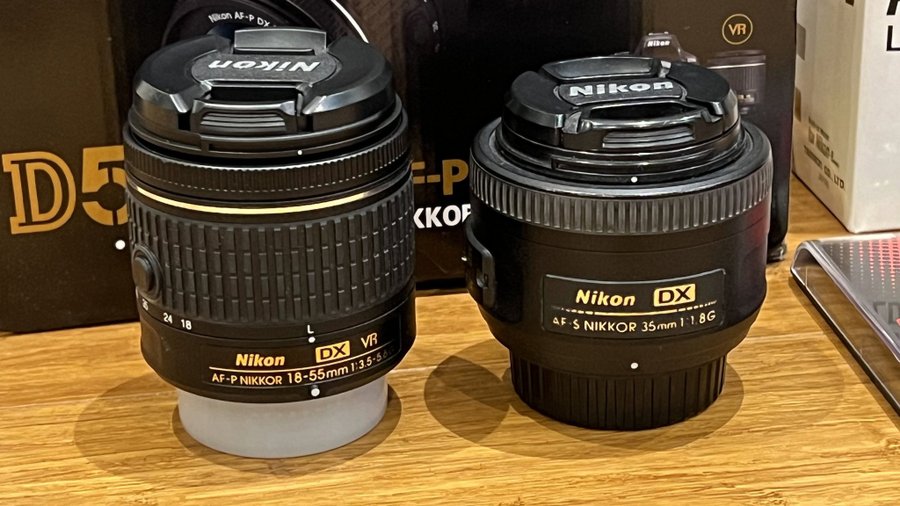 Nikon D5500 med objektiv och tillbehör