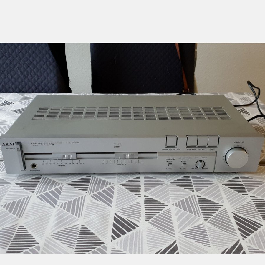 AKAI AM-U110 (Amplifier/förstärkare) vintage