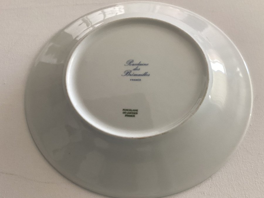 Gammal tallrik Porcelaine de Brimailles iLimoges porslin Frankrike signerad