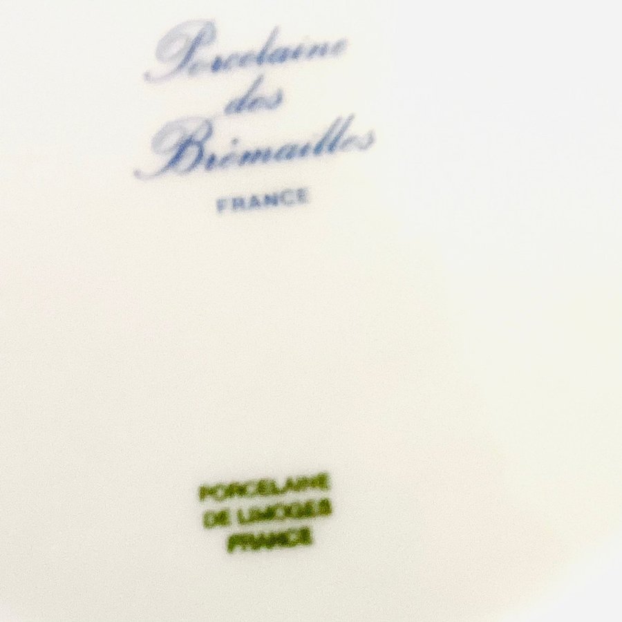 Gammal tallrik Porcelaine de Brimailles iLimoges porslin Frankrike signerad