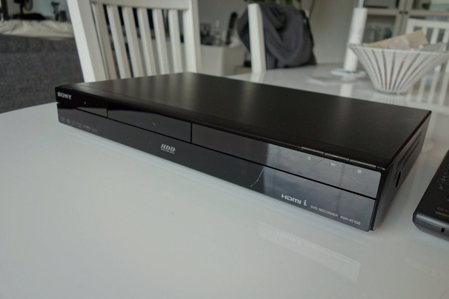 Sony RDR-AT100 - PVR / DVD-inspelare/hårddisk/TV-mottagare/DVD-spelare