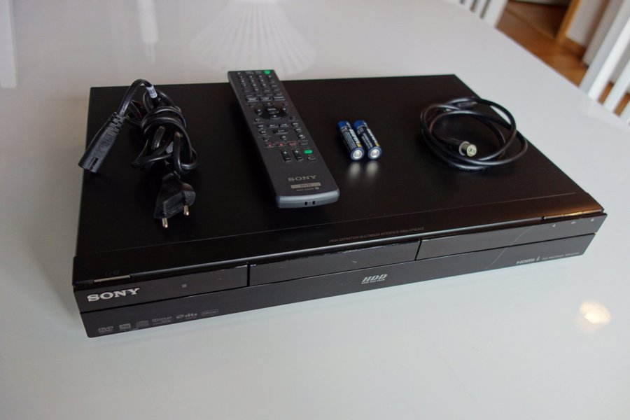 Sony RDR-AT100 - PVR / DVD-inspelare/hårddisk/TV-mottagare/DVD-spelare