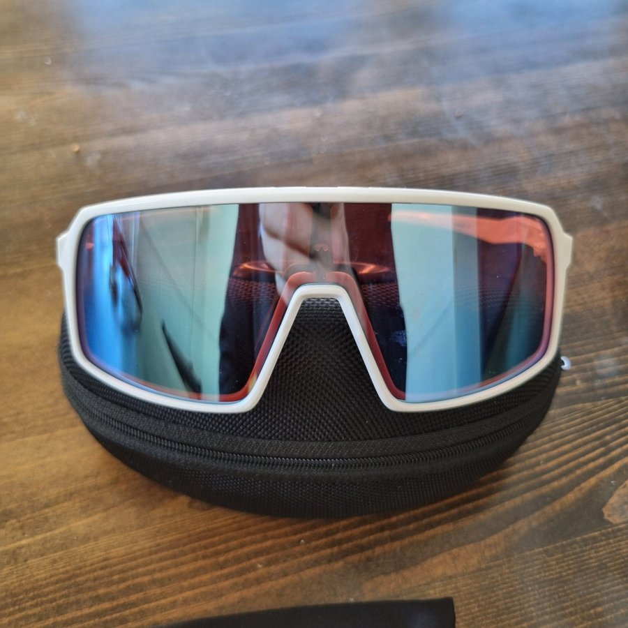 Oakley Sutro Solglasögon helt nya