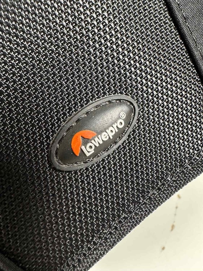 Kameraväska LowePro Edit 110 Photo Camera Bag