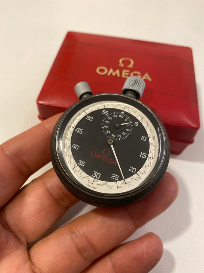 Omega tidtagarur stoppur