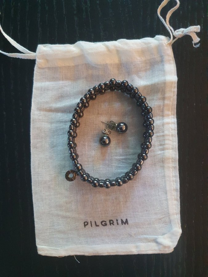 Hematit armband från pilgrim och ett par örhängen