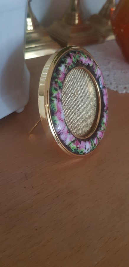 Söt liten rund romantisk ram guld / blommor retro vintage