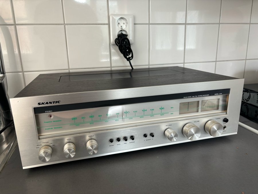 SKANTIC/LUXOR 3079 STEREO RECEIVER NOSTALGI