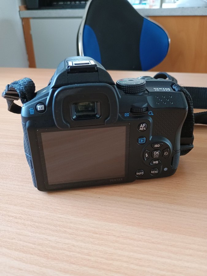 Pentax spejlreflekskamera med objektiv