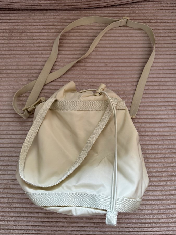 Uniqlo U Bucket Bag (Medium)