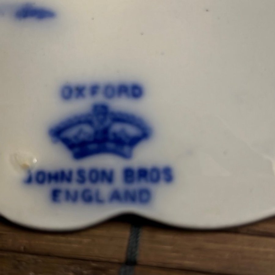 2st Oxford Johnson Bros England tallrikar