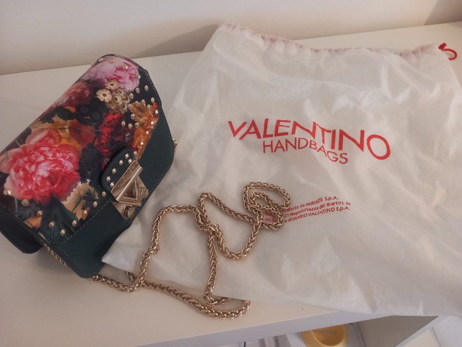 Mario Valentino väska