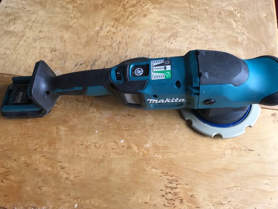 Makita 150 mm Excenter Polermaskin 18 V